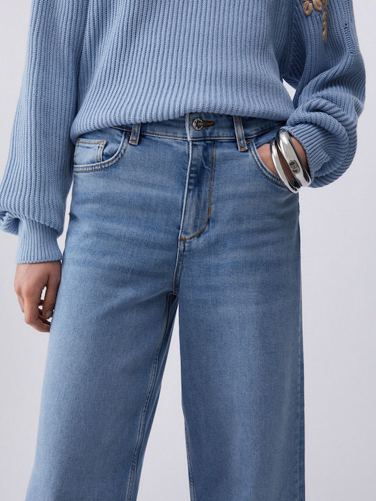 Women's Jean Pants in Wide Leg Style