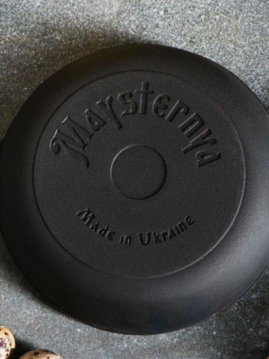 Maysternya Mannte Pan aus Gusseisen