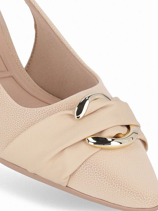 Pumps mit Mittelhohem Beigen Absatz