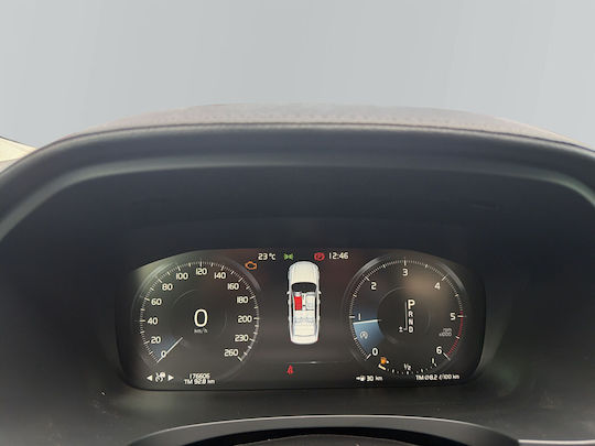 Volvo S90 D4 FWD Auto Inscription 21
