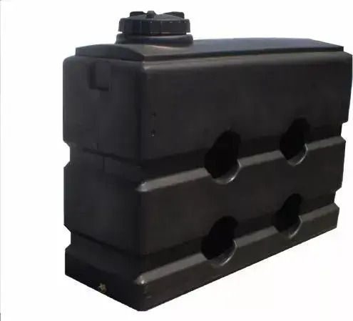 Slim S7 Plastică Depozit Apă / Petrol Îngustă Vertical 2000lt Neagră