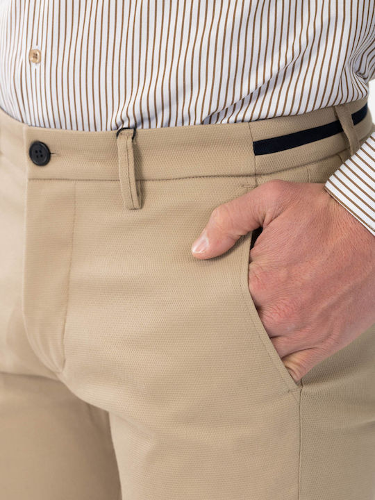 Chino Trousers in Straight Leg Safari