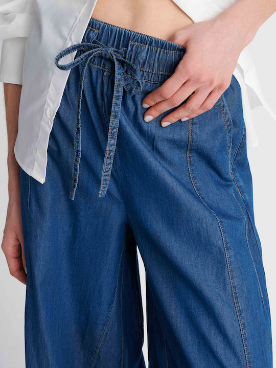 High Rise Women's Jean Pants in Loose Fit