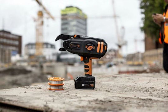 Dedra Ηλεκτρικό Εργαλείο Μπαταρίας 18V 2x4Ah με Θήκη