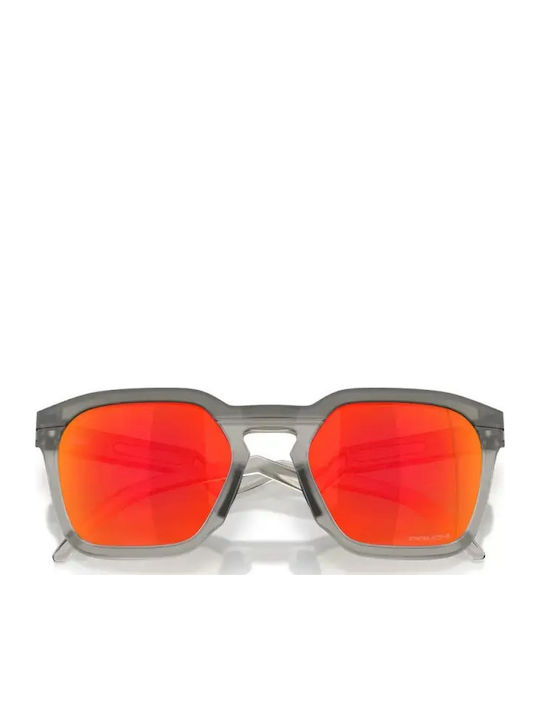 Oakley Unisex Sunglasses With Grey Horn-Rimmed Frame And Red Lens OO9533-02