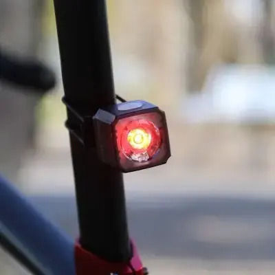 Cateye Lumină Spate Bicicletă