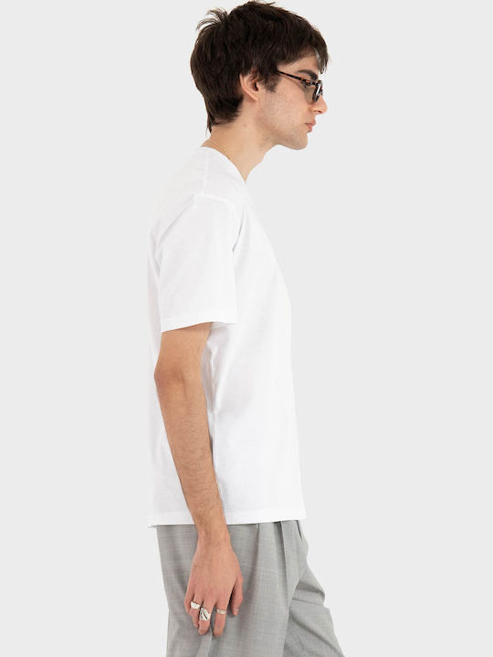 T-shirt White