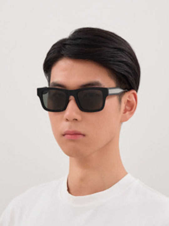 Gucci Men's Sunglasses with Black Horn-Rimmed Frame and Grey Lens GG2072SA 001