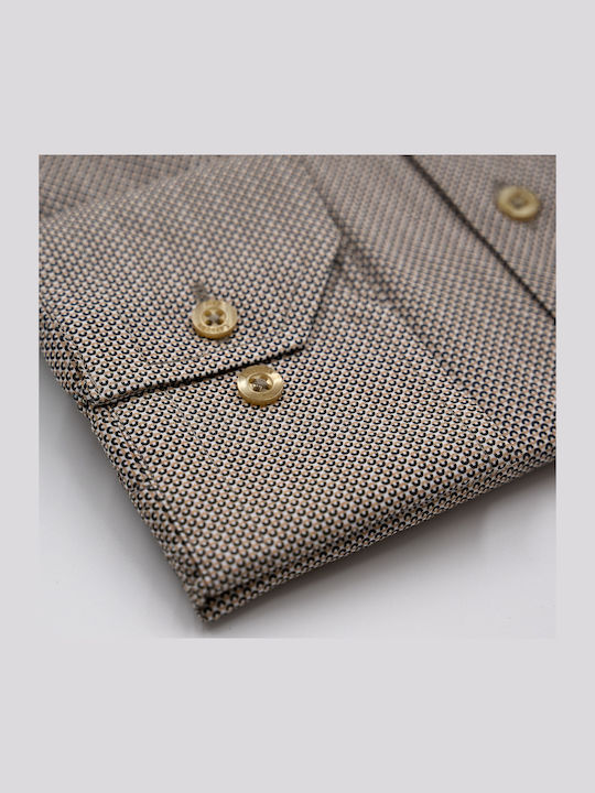 Long Sleeve Shirt in Regular Fit Brown