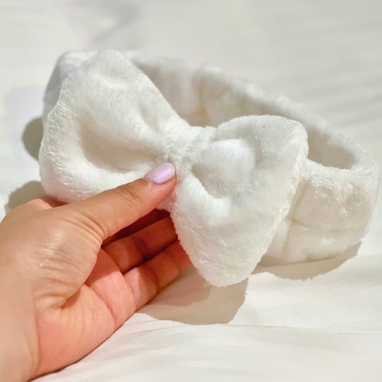 Avizar Spa Banner Hair In Polar Fur United Soft White White