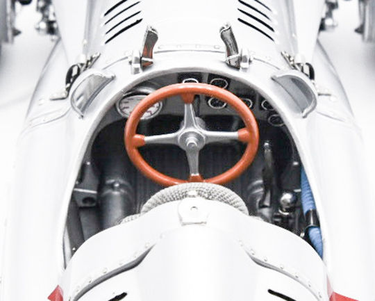 Cmc 1/18 Auto Union Typ D #14 1938/39 French Gp 1939 Limited Ed.1.500 Pcs M-090