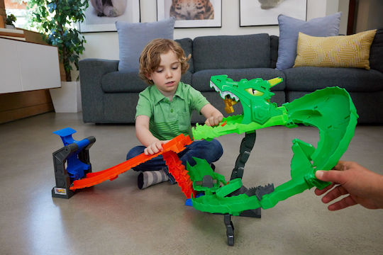 Hot Wheels Dinosaurs Track Monster Truck Track Sharks vs Dinosaurs Dragon Race 1:64 for Ages 4+