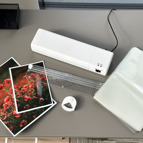 Laminator De Masă Pentru A4 80 Microni Cu Tăietor