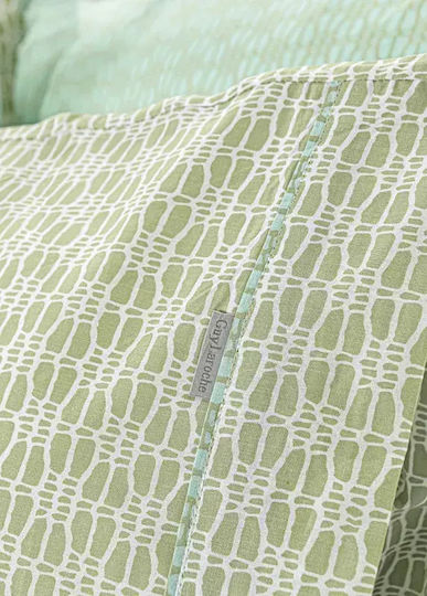 Guy Laroche Sandy Super-Double Bed Sheet Set With Rubber Hugger 170x200+32cm 4 Pieces