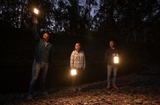 OZtrail Lumos Lanternă LED cu Baterie pentru Camping cu Lanternă și Powerbank 2000 Lumen Albă