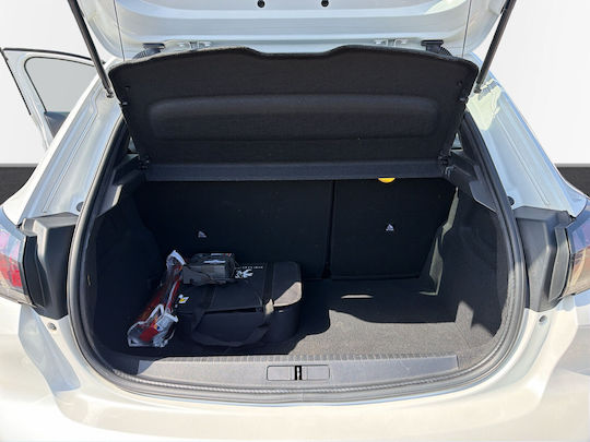 Peugeot 208 е Active Plus '20