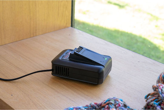 Bosch Tool Battery Charger 18V