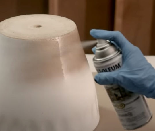 Rust-Oleum Спрей Грунд Plastic Primer с Мат Ефект Бял 400мл