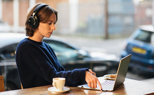 AKG N9 Wireless / Wired Over Ear Headphones with 55 hours of Operation Black
