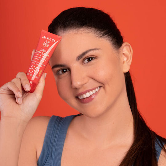 Apivita Bee Sun Safe Hydra Fresh Gel de Față Waterproof cu Protecție Solară SPF50 cu Pigment 50ml