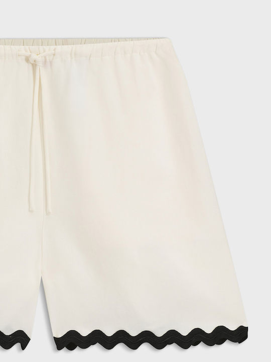 Women's Shorts Ecru
