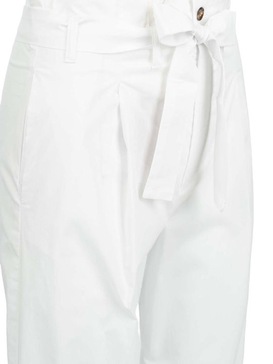 Women's Fabric Capri Trousers in Straight Leg Style White