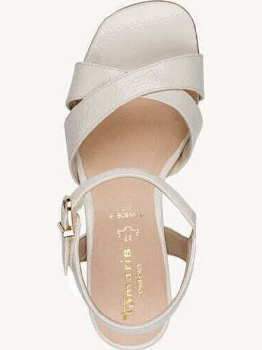 Pointed Toe Heels in Patent Leather with Medium Heel White