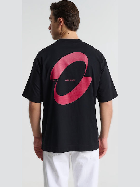Black T-Shirt