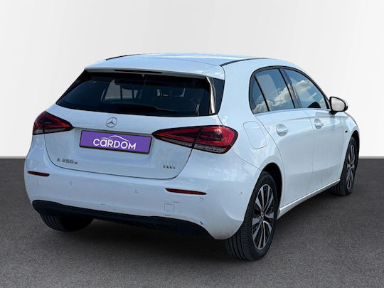 Mercedes-Benz A Class 250 e PHEV (Plug In) '21