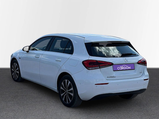 Mercedes-Benz A Class 250 e PHEV (Plug In) '21