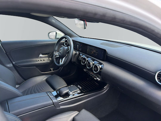 Mercedes-Benz A Class 250 e PHEV (Plug In) '21