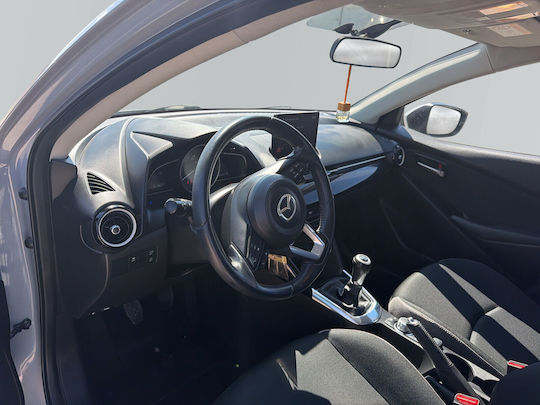 Mazda 2 E-Skyactiv G 6MT Centre-Line MHEV (Mild Hybrid) '23
