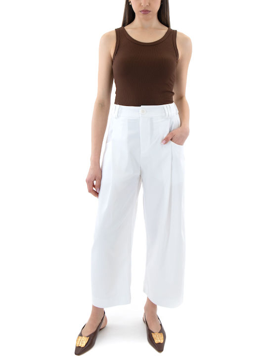 Women's High Rise Fabric Capri Trousers White