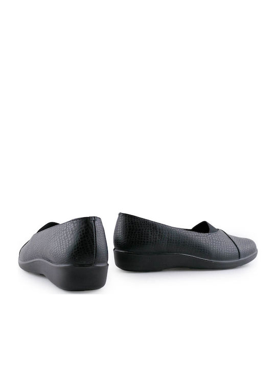 Women's Loafers in Black Colour
