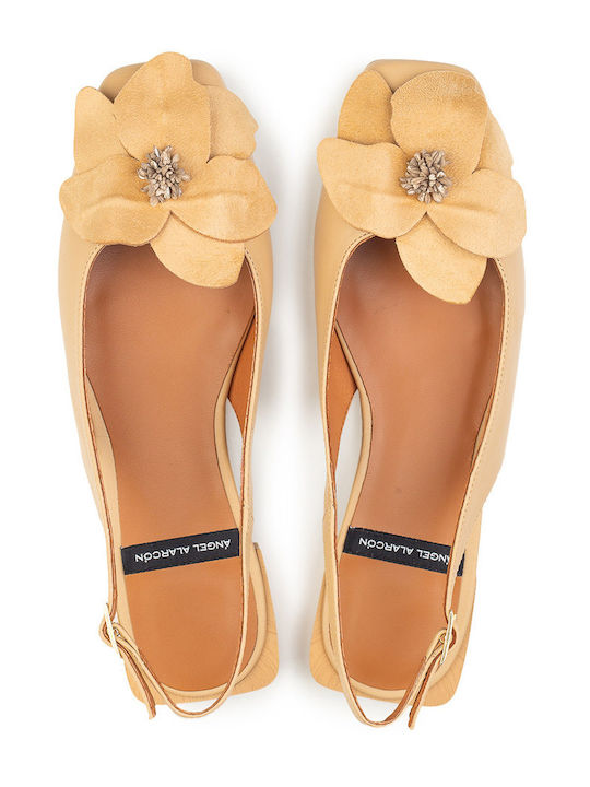 Women's Flat Sandals Beige