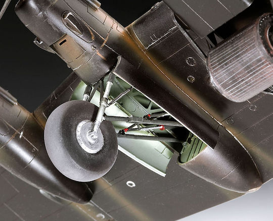 Сглобяем Модел Revell Lancaster B.iii Dambusters Самолет 224 Части