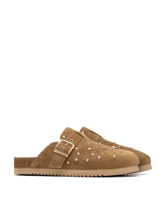 Carmela Footwear Women's Leather Clogs Brown