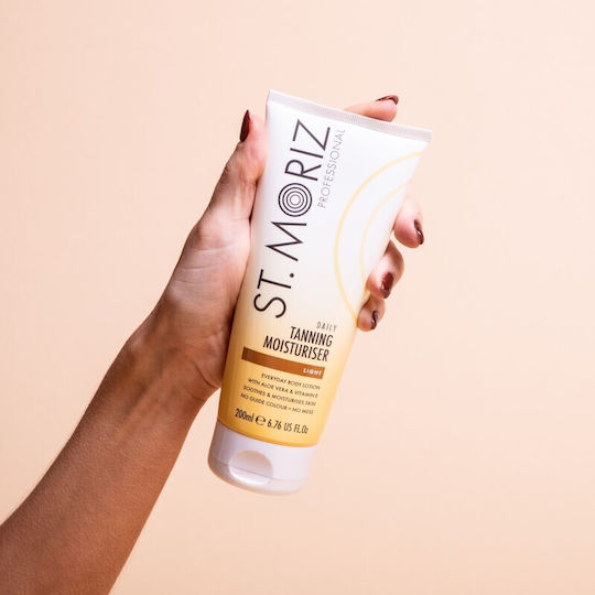 St. Moriz Professional Golden Glow Selbstbräuner Creme für Gesicht und Körper Licht 200ml