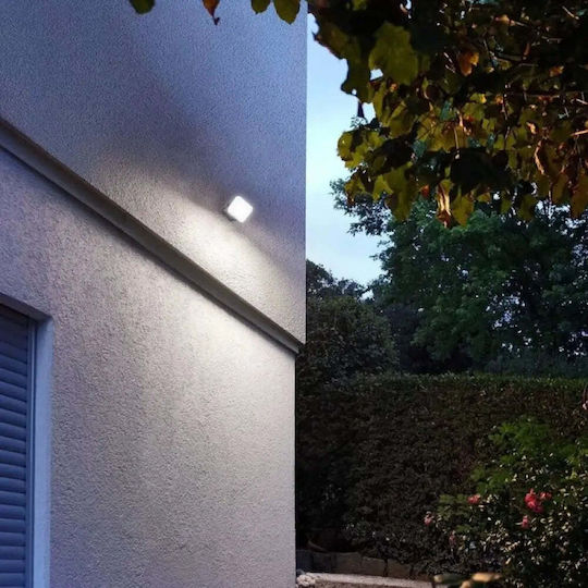 Ledvance Водоустойчив LED Прожектор 10W Студено Бяло 5000K с Motion Sensor и Дистанционно IP65