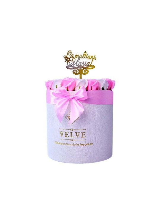 Aranjament Floral Radiance În Cutie Rotundă Albă 25 Trandafiri Săpun „La Mulți Ani Maria!” Decor Roz-Alb