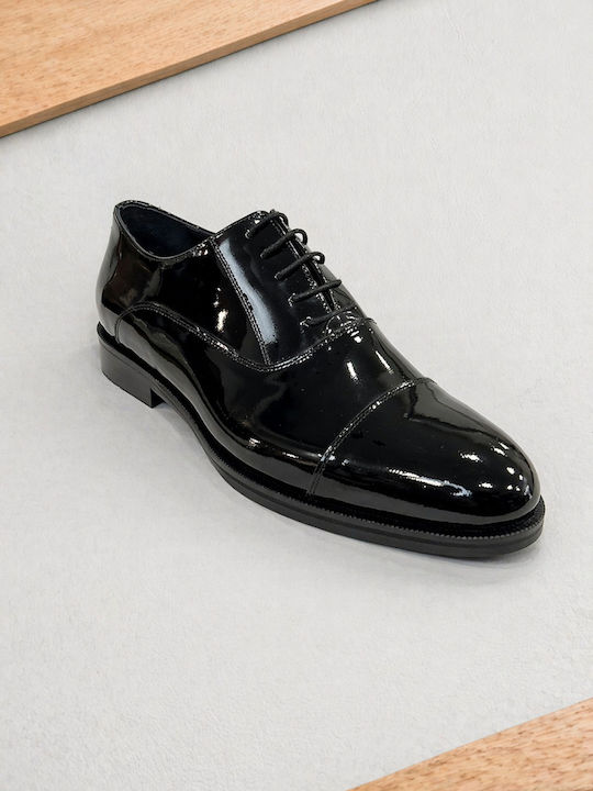 Tresor Men's Dress Shoes in Black Patent Leather Tresor Men's Dress Shoes in Black Patent Leather
