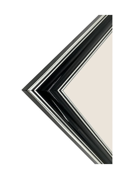 Focus Plastic Photo Frame With Black Frame