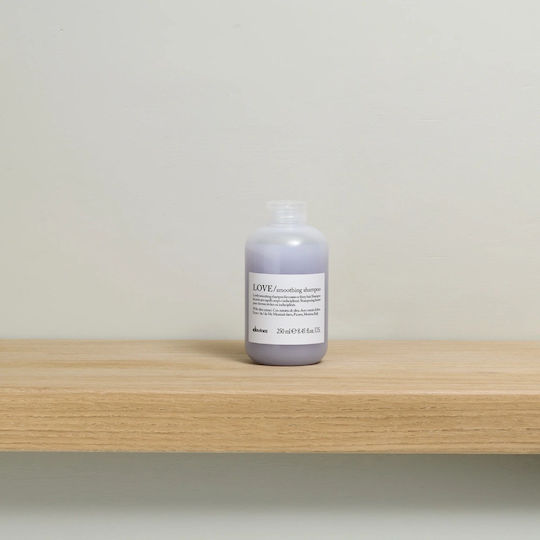 Davines Love Șampon Netezire pentru Păr Rebel 250ml