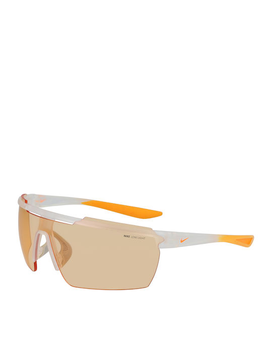 Nike White Sunglasses with Horn-Rimmed Frame Nike White Sunglasses with Horn-Rimmed Frame
