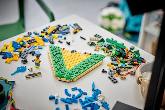 LEGO Editions Vini Jr Soccer Highlights for 10+ Years 510 Pieces