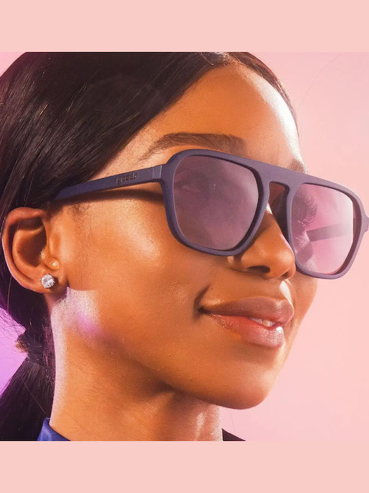 Goodr Unisex Sunglasses with Navy Blue Frame G00434-RTG-01