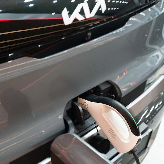 Hypercharge Compact Преносима Зарядна Станция 3.7kW с Вграден Кабел Тип 2