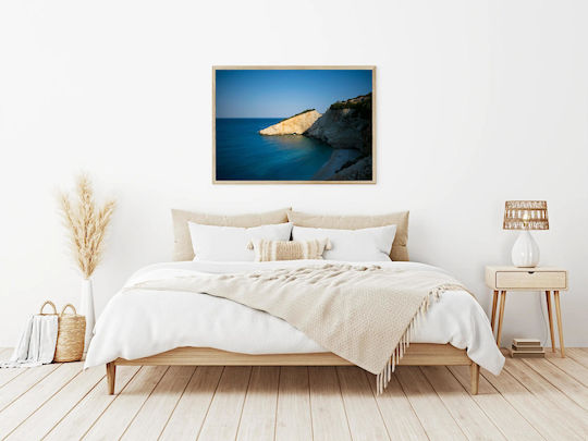 Serene Coastal Cliff And Blue Sea Γαλήνιος Παράκτιος Βράχος Και Γαλάζια Θάλασσα 1 σε Καμβά