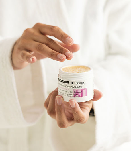 Tzimas Cosmetics Cremă Poliactivă Anti-îmbătrânire Cremă Hidratantă și Anti-îmbătrânire pentru Față 50g