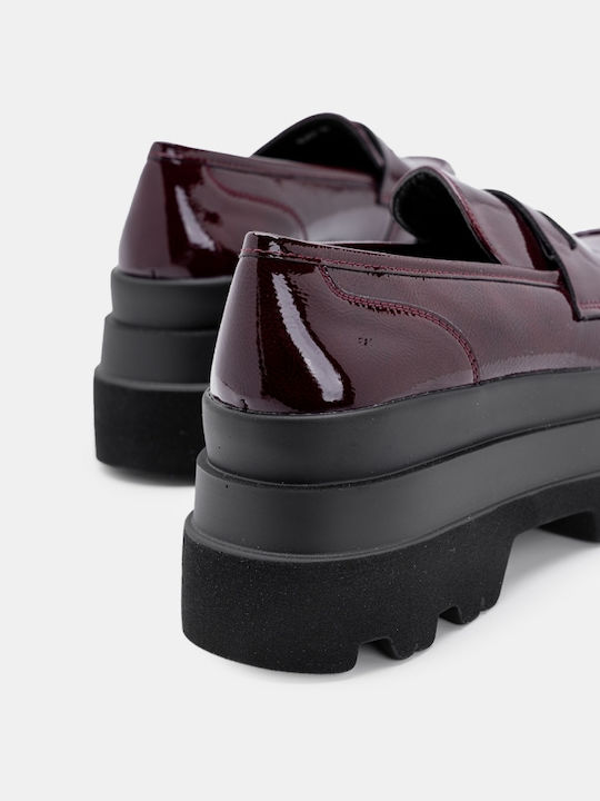 Patent Leather Women's Moccasins in Burgundy Color